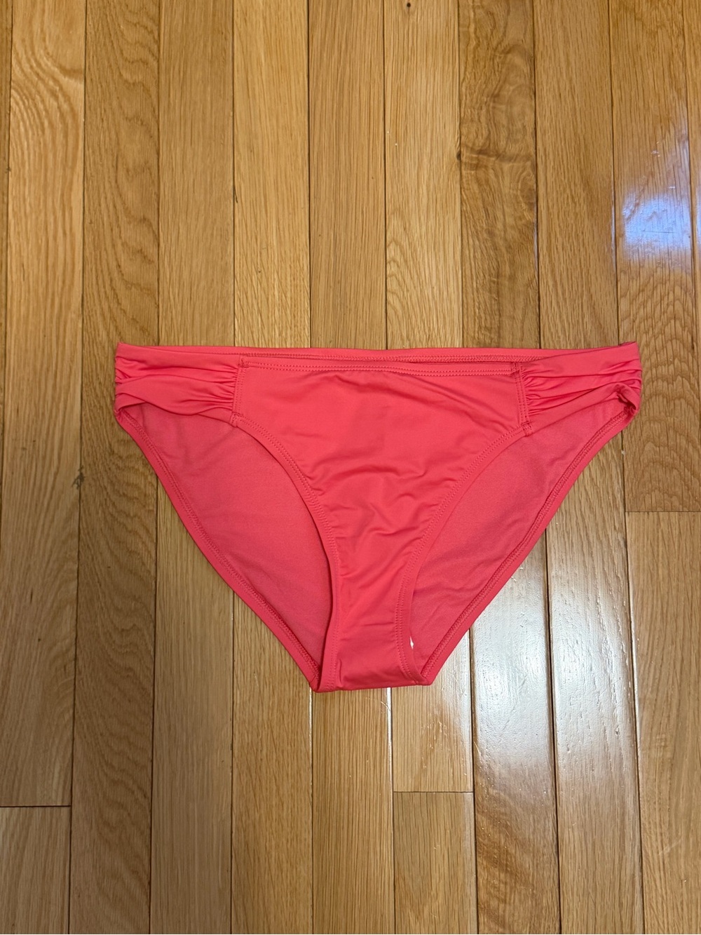 NWT Tommy Bahama Pearl Side Shirred Hipster Bikini, Size Medium
